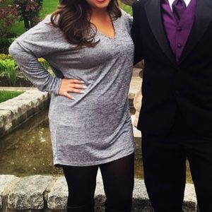 Long Sleeve Grey June and Hudson Large Dress